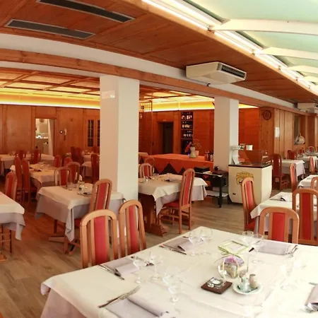 Ristorante Cacciatori 3*