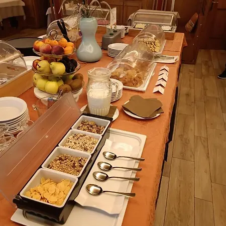 Ristorante Cacciatori 호텔 3*