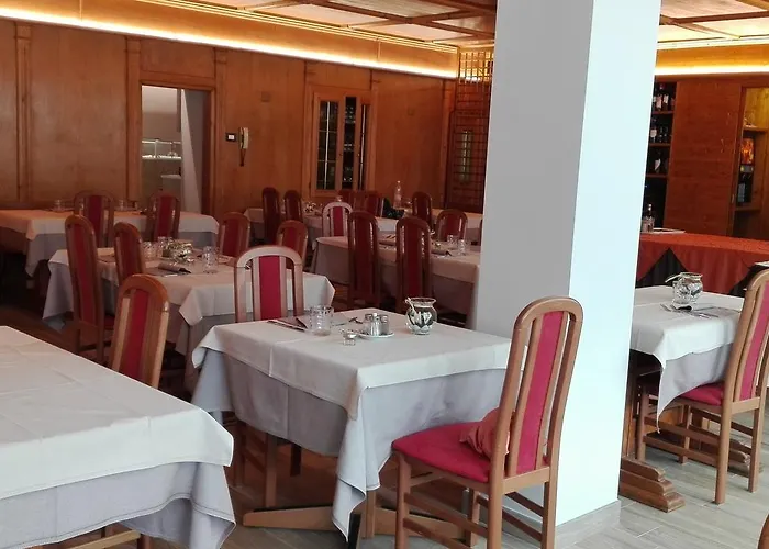 Hotel Ristorante Cacciatori 3*