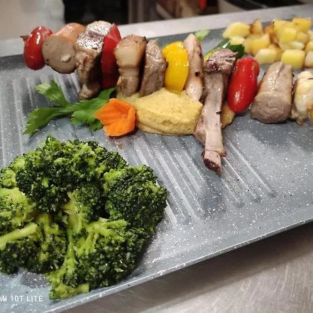 Hotel Ristorante Cacciatori 3*