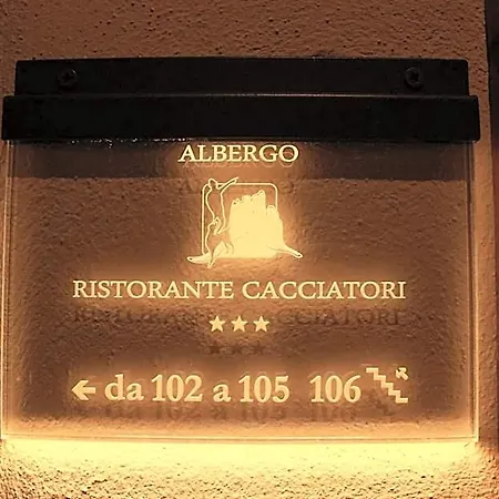 Ristorante Cacciatori فندق أورونزو دي كادوري